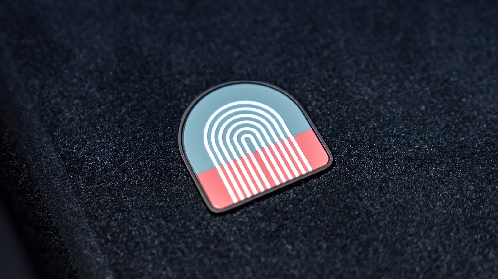 플로어 매트 멀티톤 뱃지